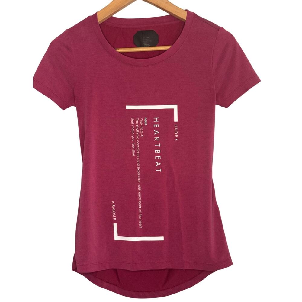 Under Armour Women's XS T-Shirt Heart Pink Graphic Open Back